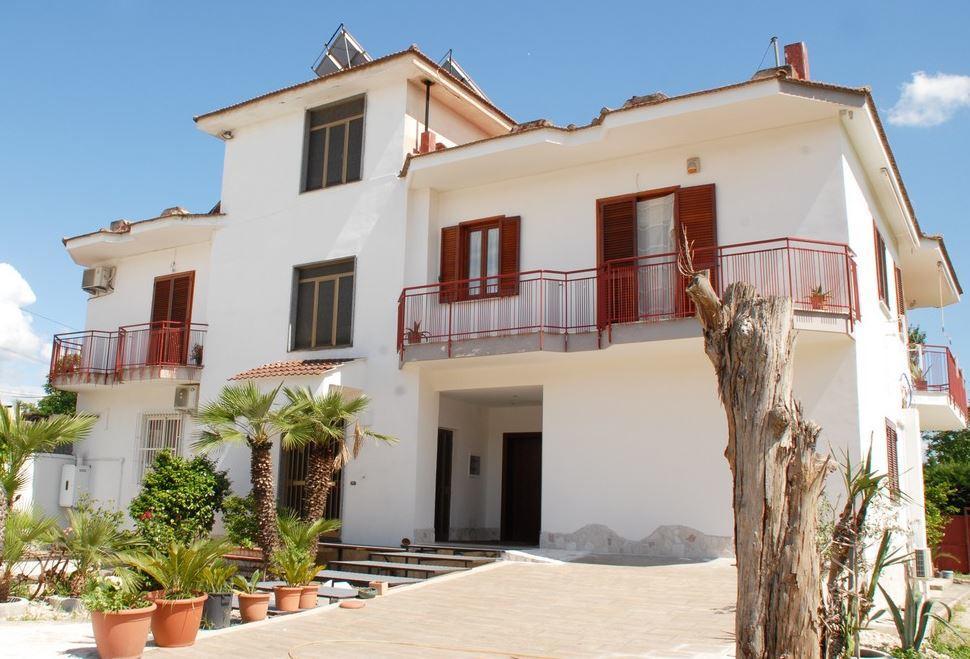 Residence Jano San Vitaliano Esterno foto